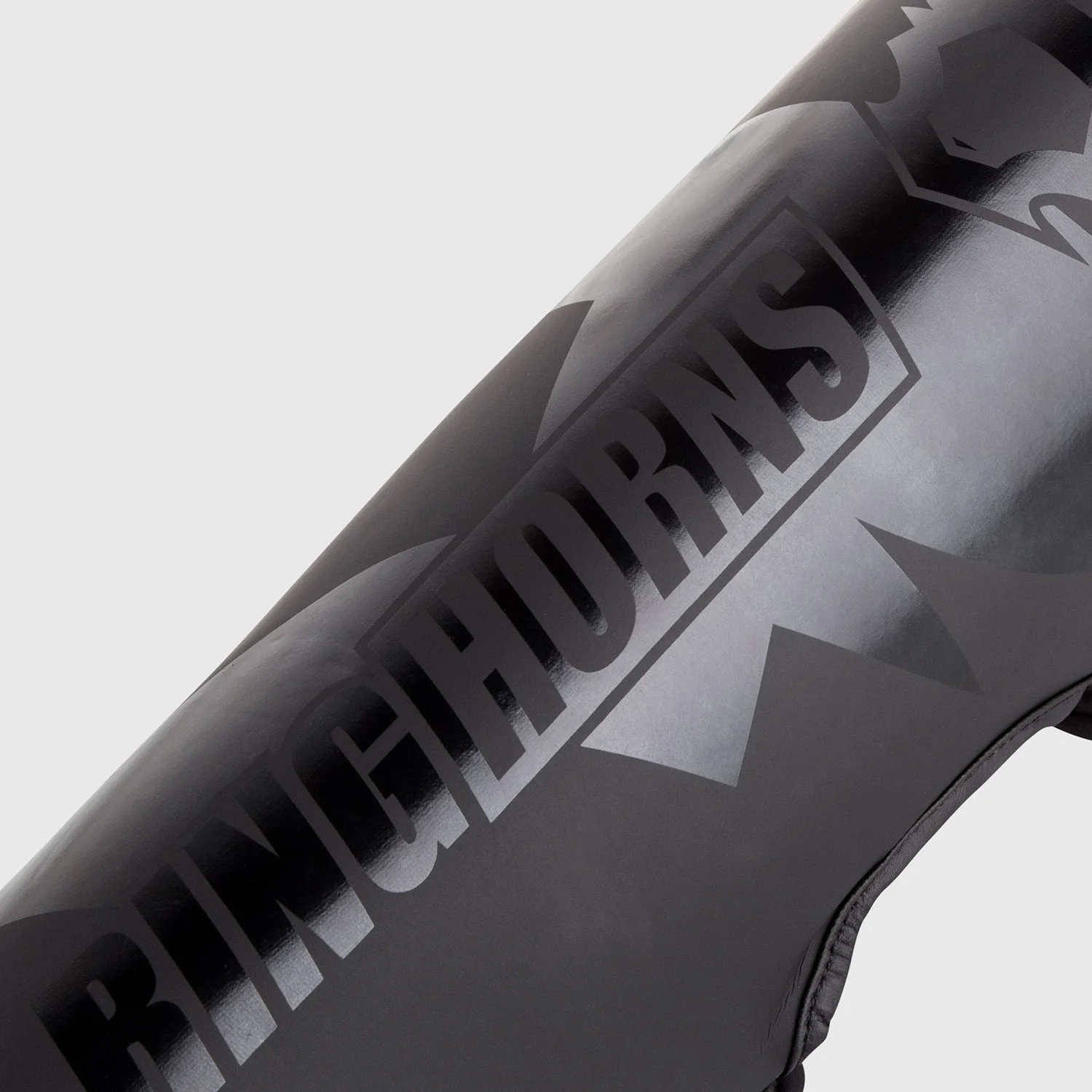 Ringhorns Charger by Venum Shin Guards - Black/Black - Image 5
