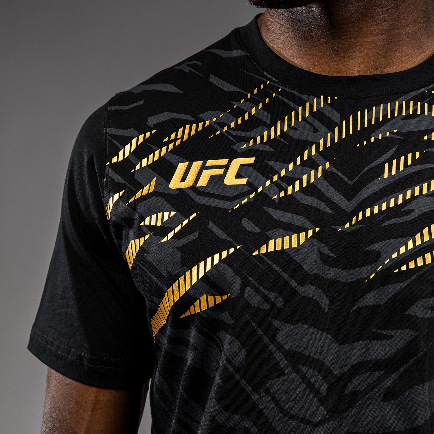 UFC Fusion by Venum Men’s Replica Short Sleeve T-Shirt - Champion - Image 7