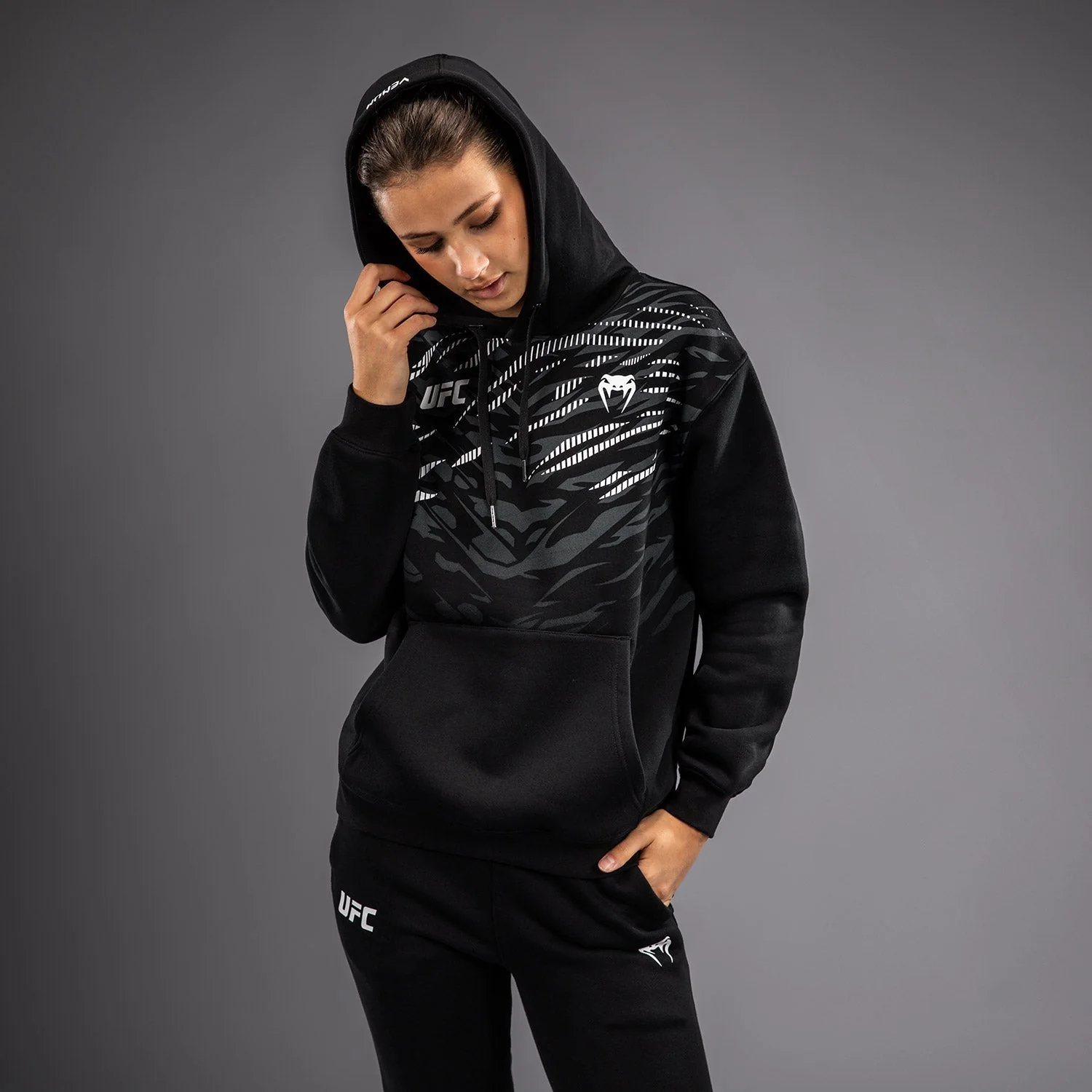 UFC Fusion by Venum Women’s Replica Pullover Hoodie - Black - Image 2