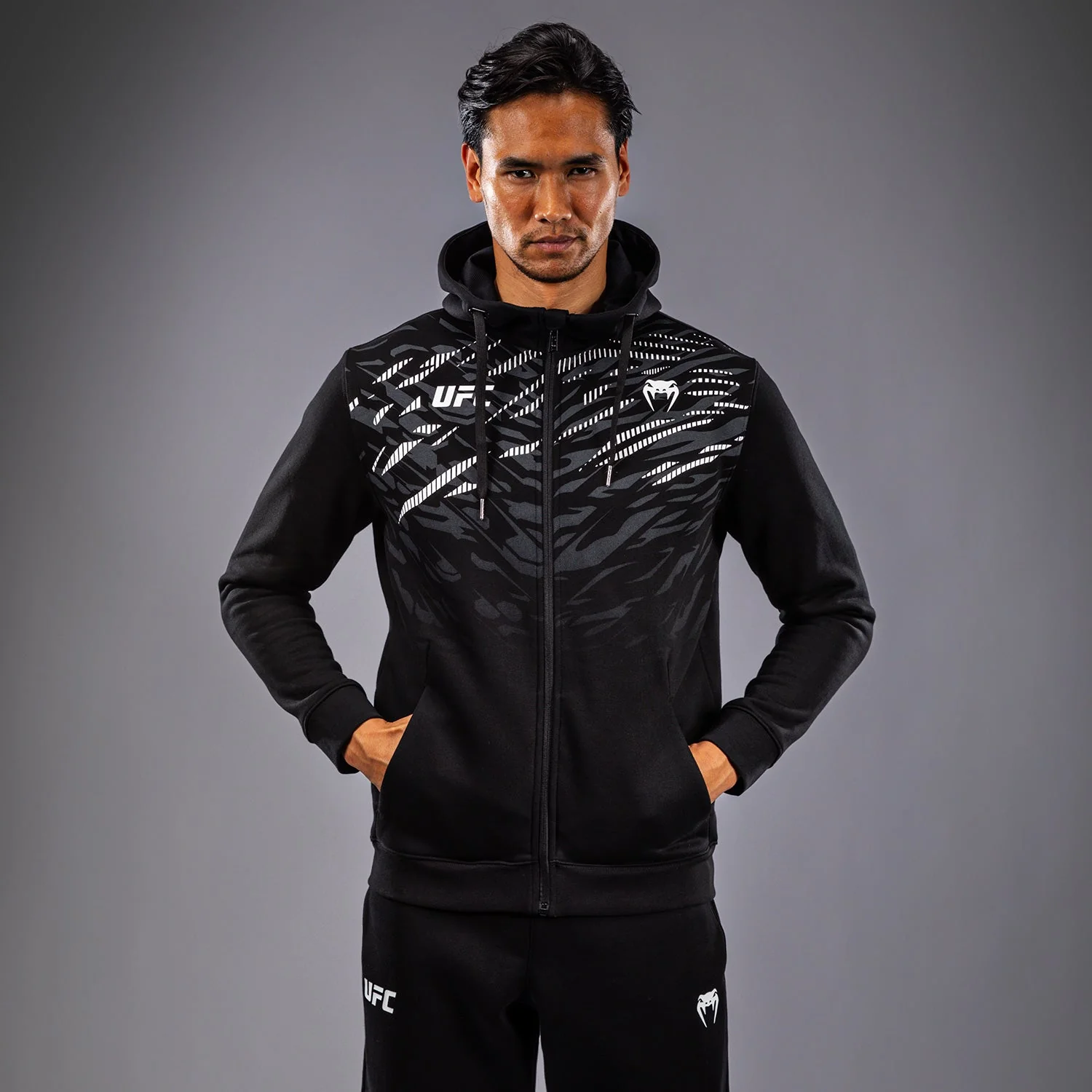 UFC Fusion by Venum Men’s Replica Zip Hoodie - Black