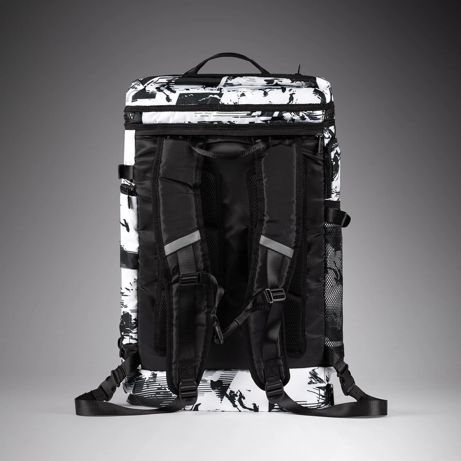 Unisex UFC Zenith by Venum White Authentic Fight Week Gear Bag (48L) - Image 4