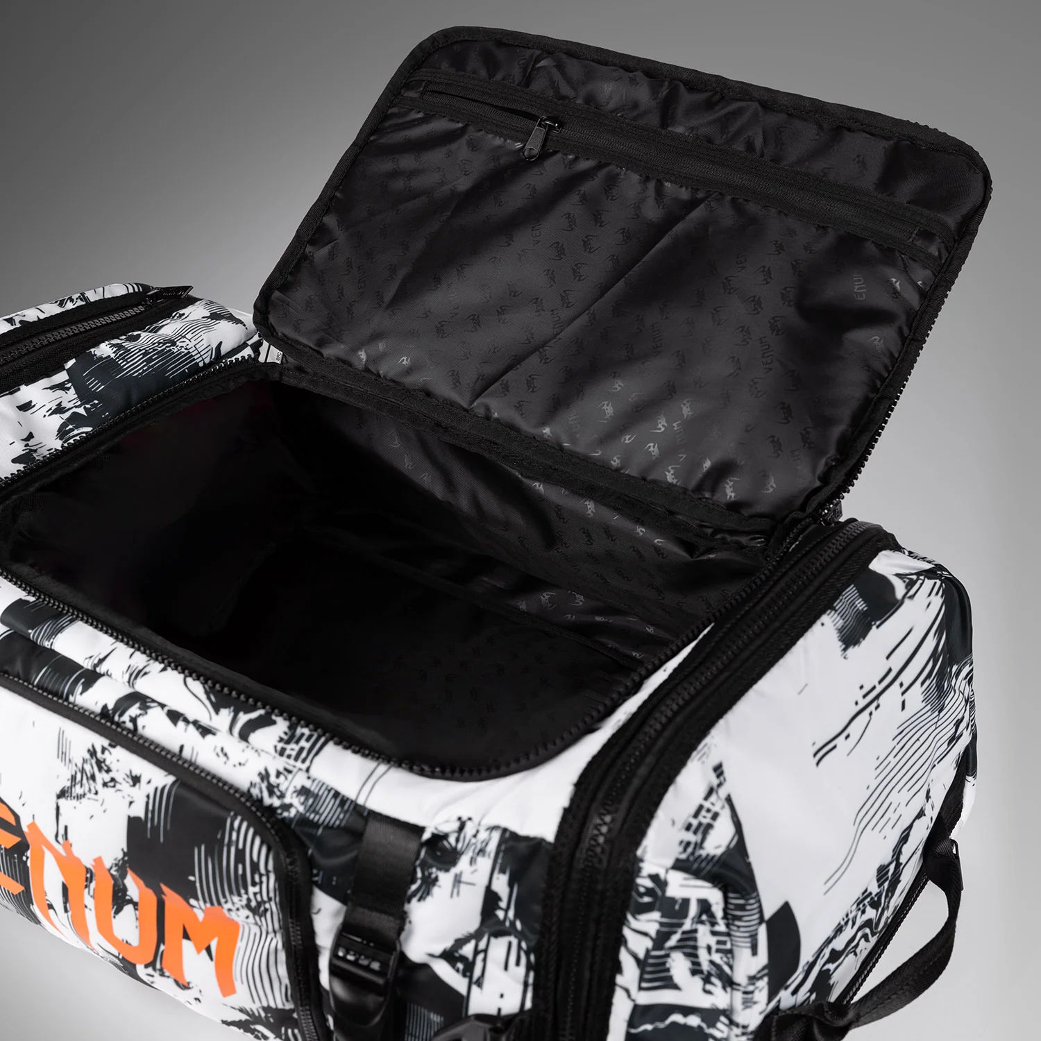 Unisex UFC Zenith by Venum White Authentic Fight Week Gear Bag (48L) - Image 6