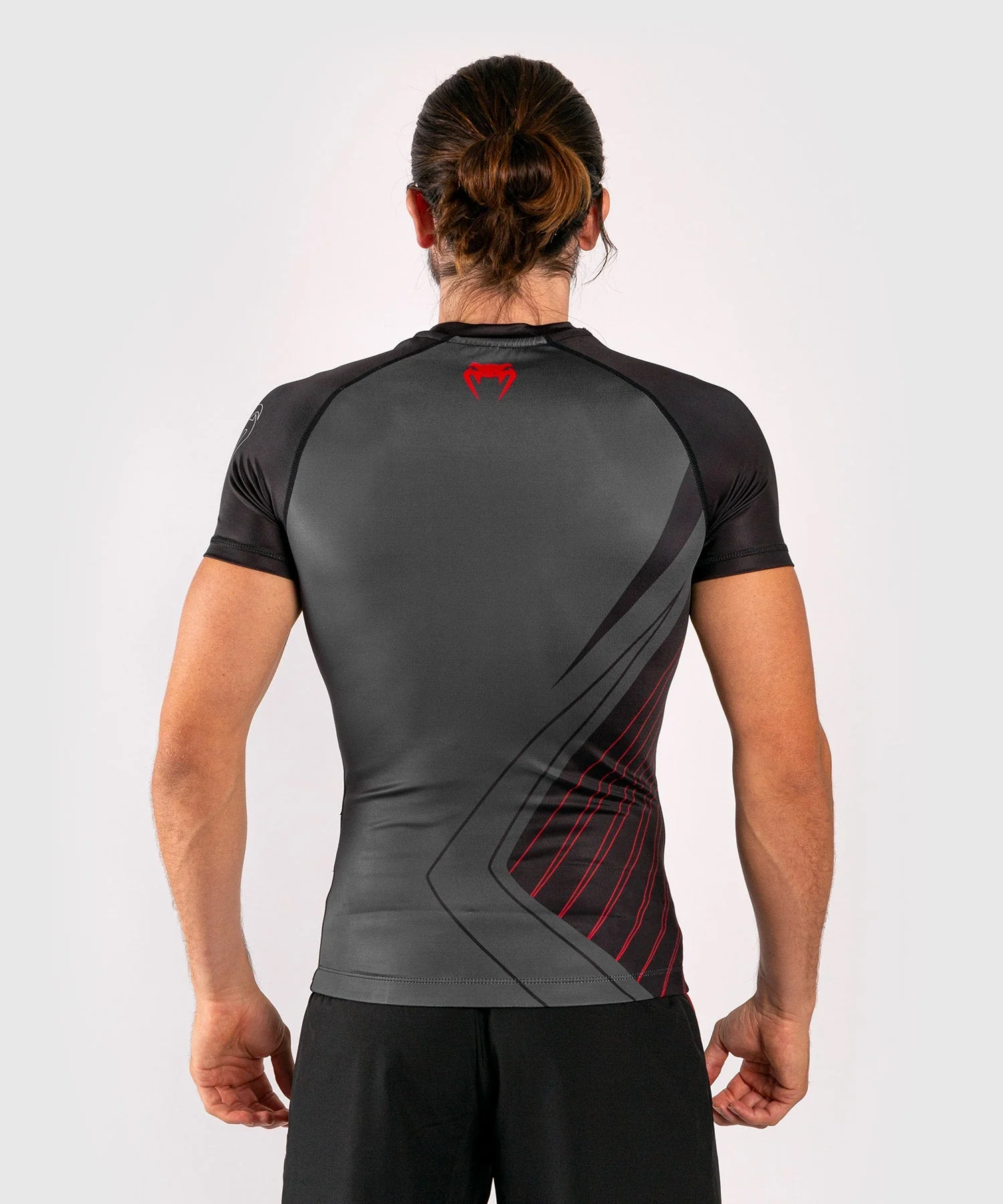 Venum Contender 5.0 Rashguard - Short sleeves - Black/Red - Image 4