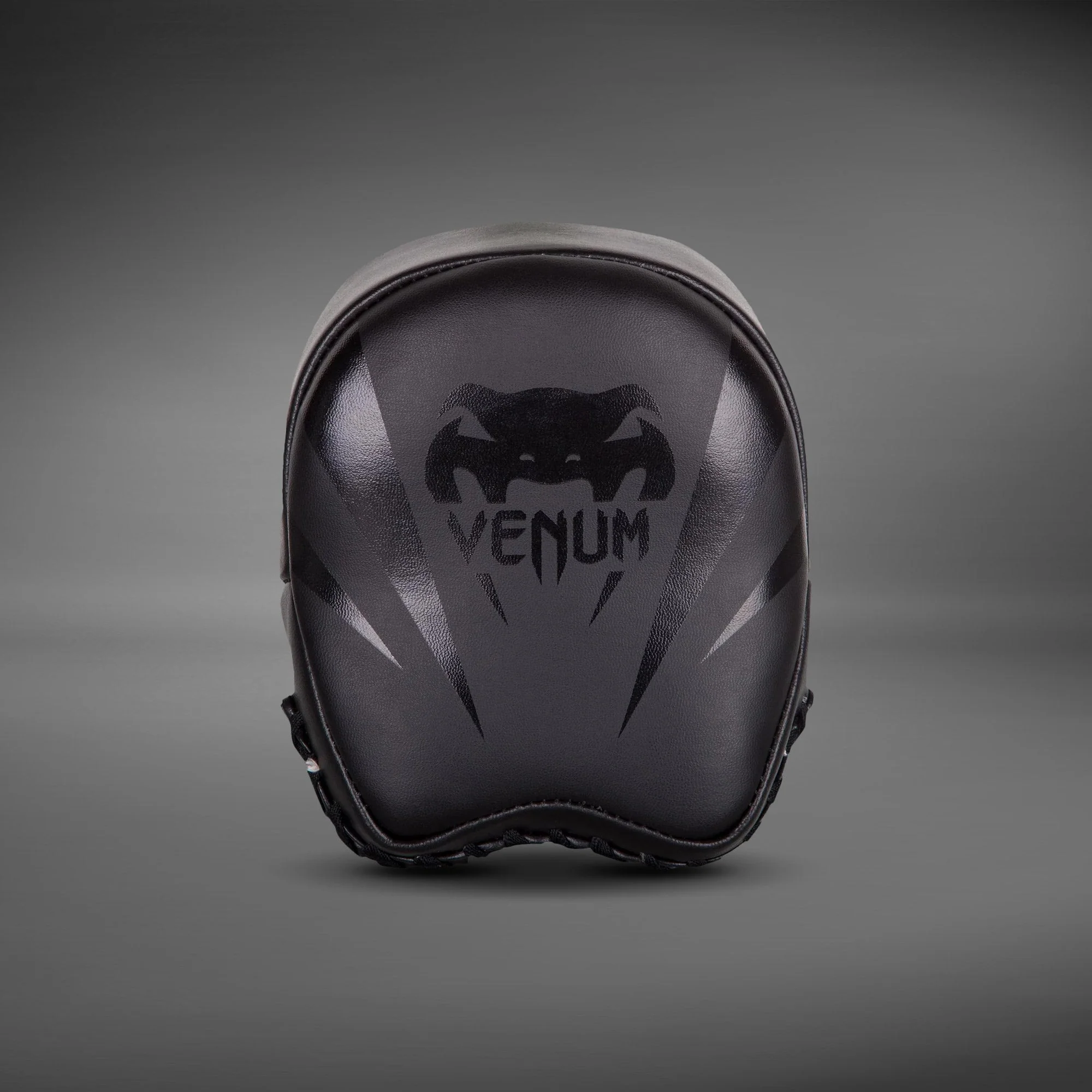 Venum Elite Mini Focus Mitts - Image 2