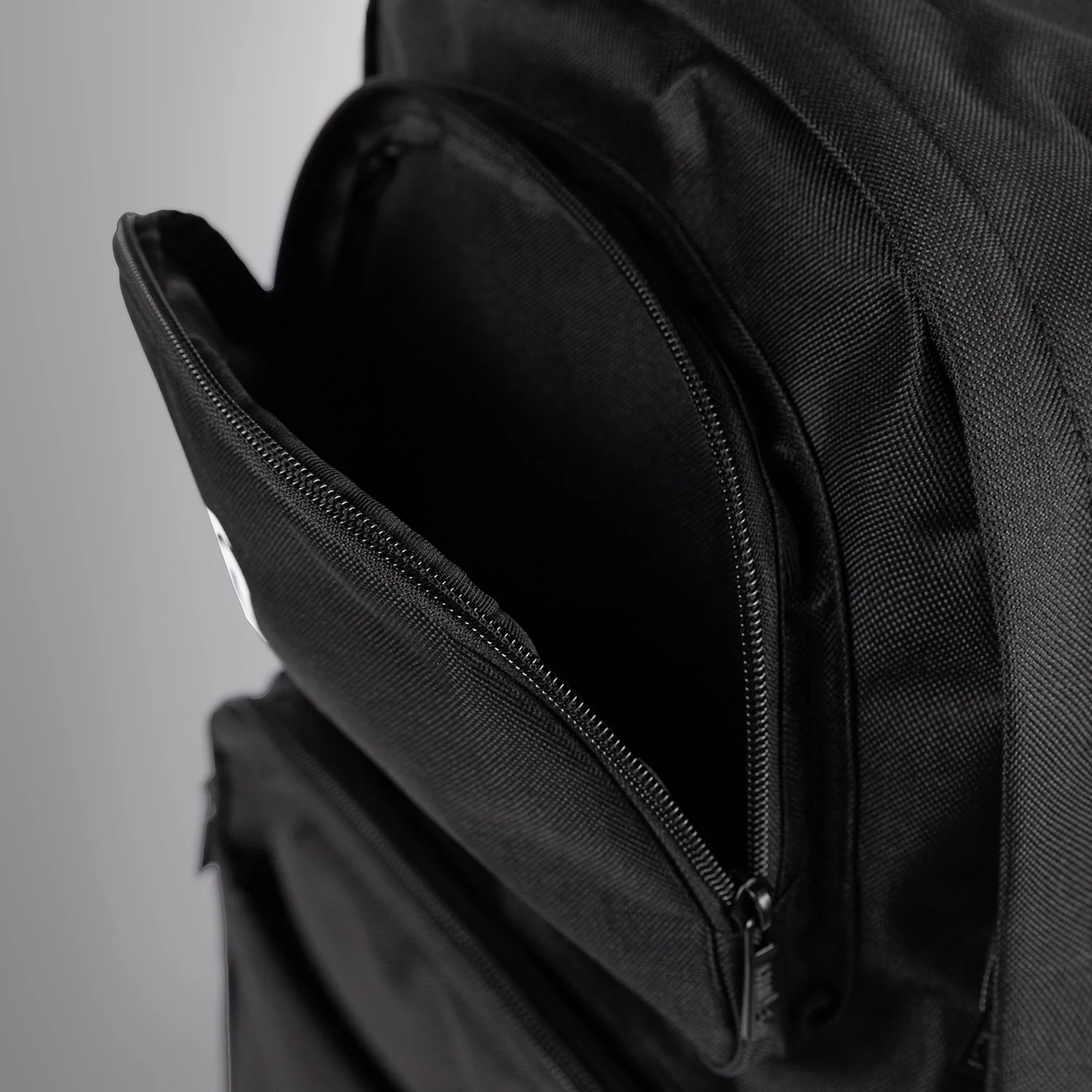 Venum Essential Backpack Personalized - Black (Medium, 24L) - Image 6