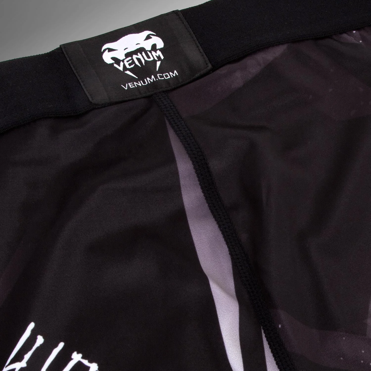 Venum Gladiator 3.0 Compression Tights - Black/White - Image 6