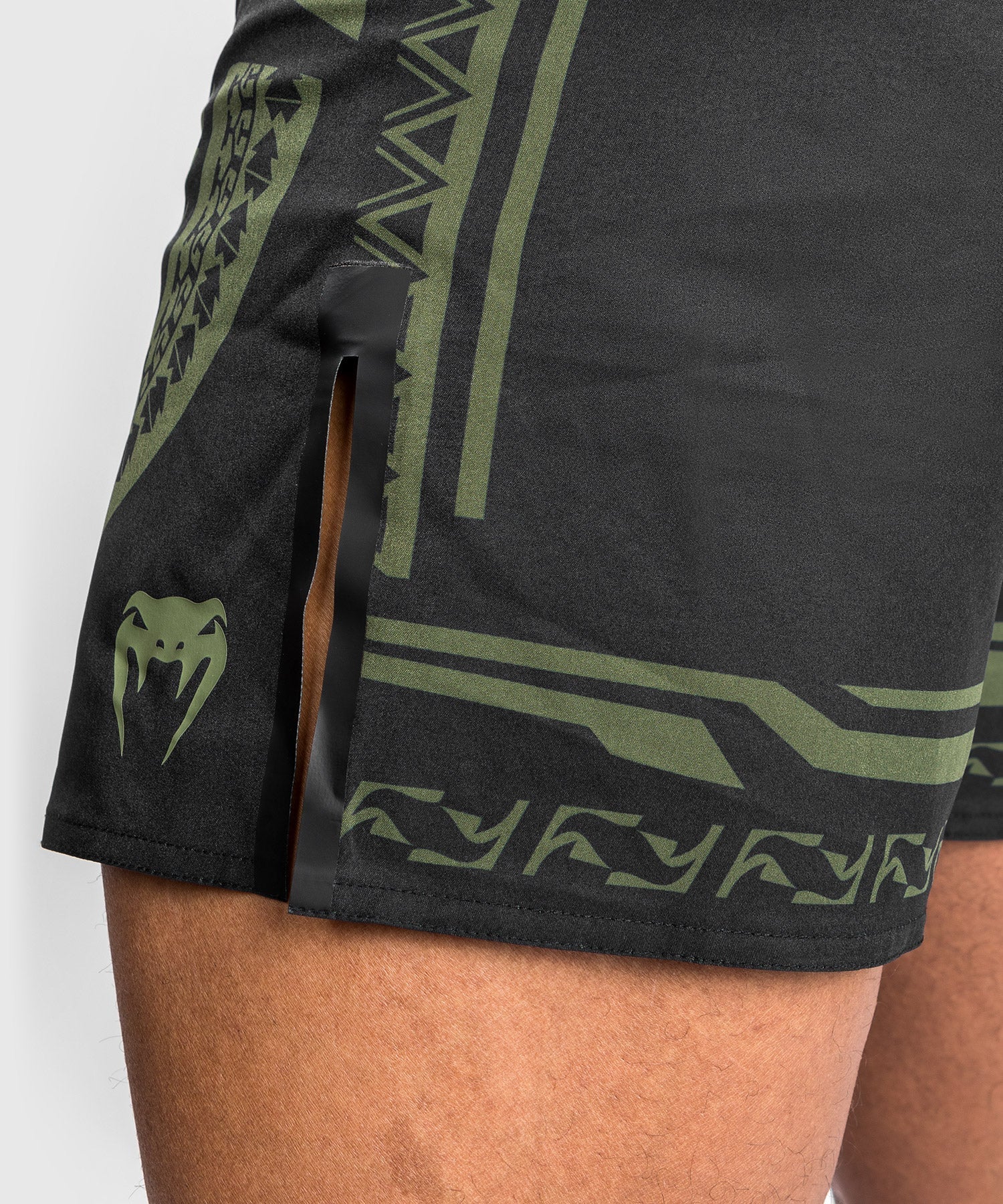 Venum Nakahi Fightshort - Black/Khaki - Image 7