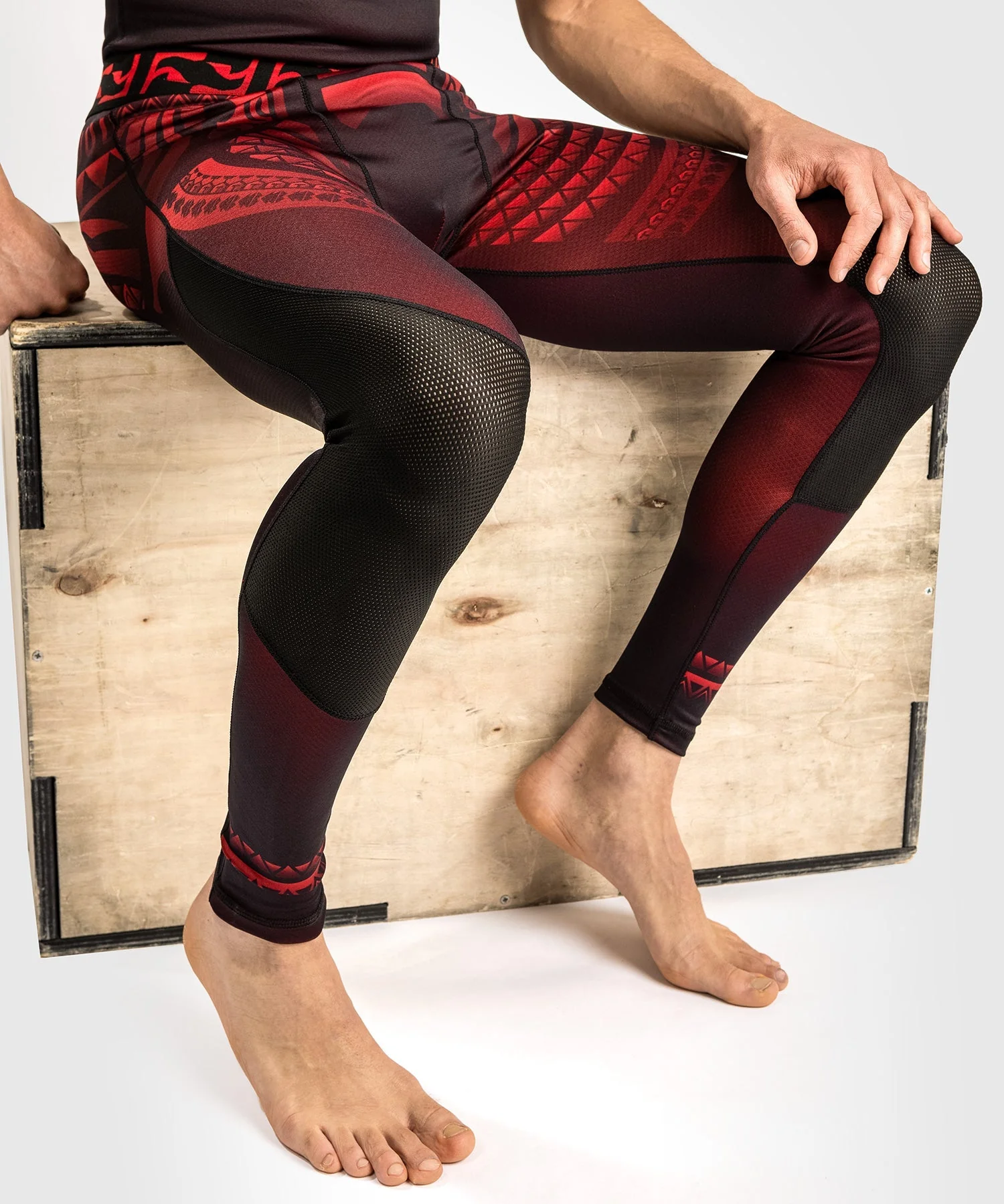 Venum Nakahi Spats - Black/Red - Image 4