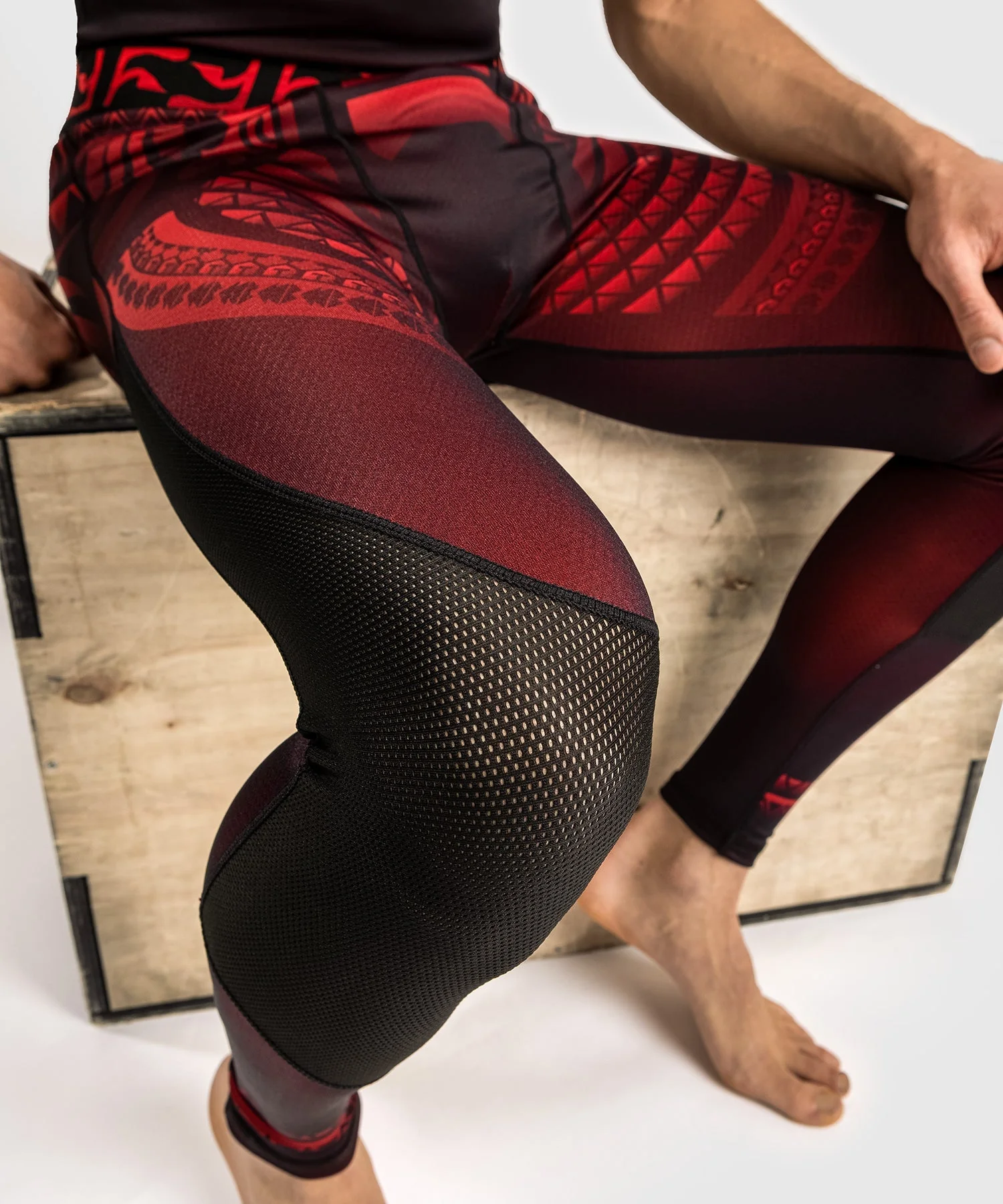 Venum Nakahi Spats - Black/Red - Image 6