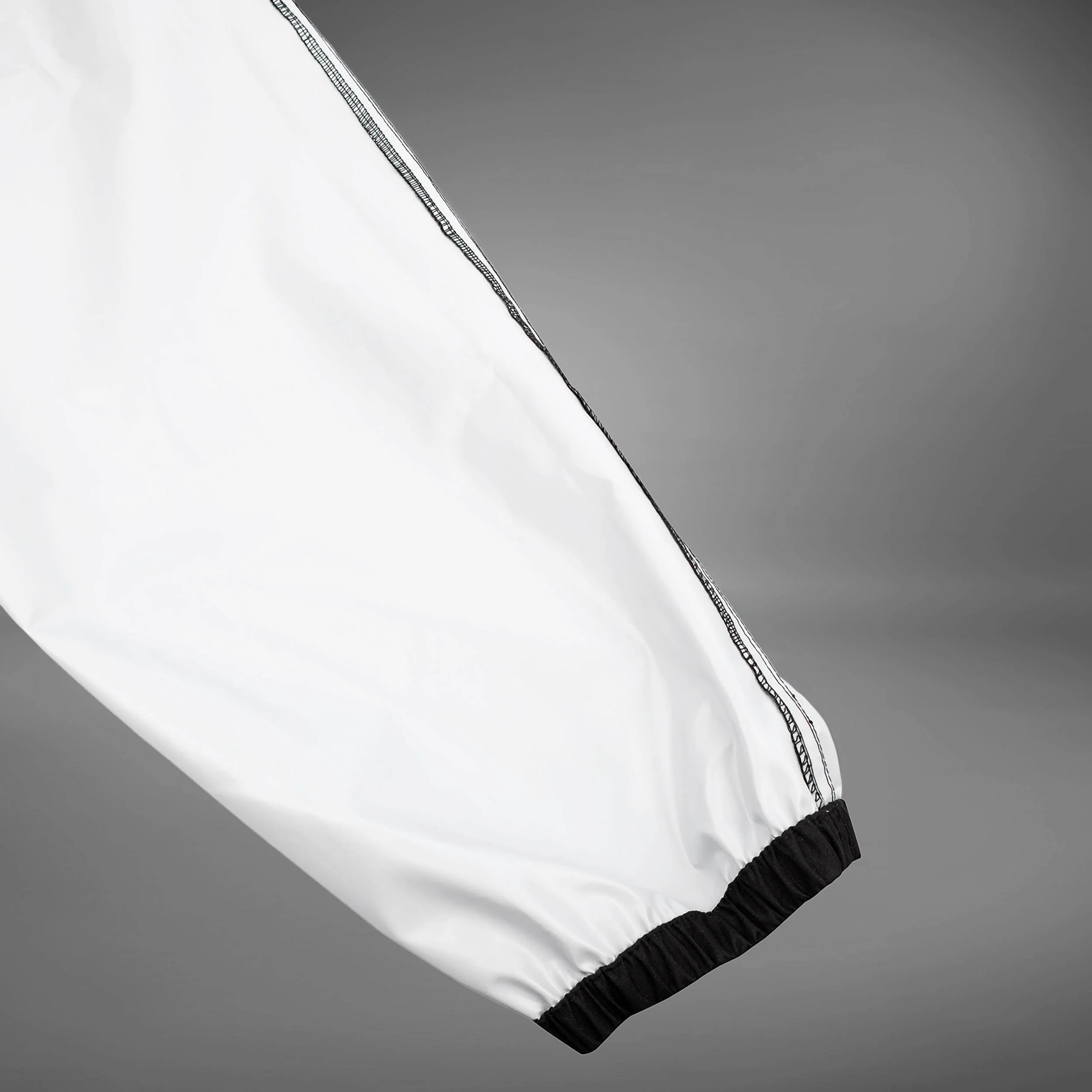 Venum Sauna Suit Giant - Black - Image 3